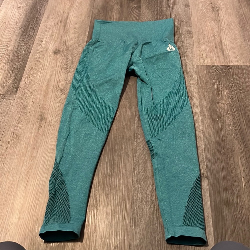 Seamless leggings
